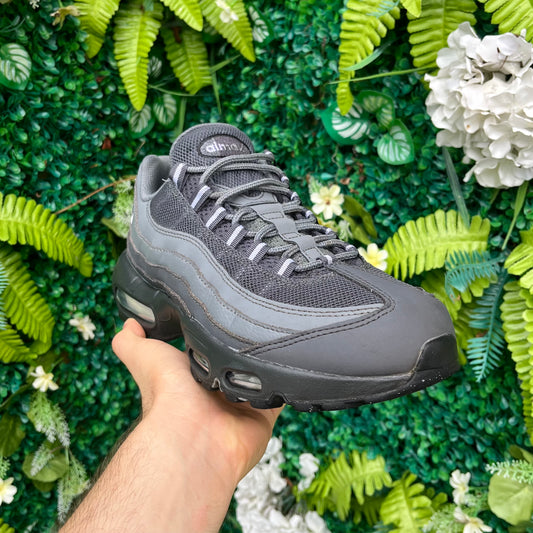 Nike Air Max 95 Carbon Grey UK7.5