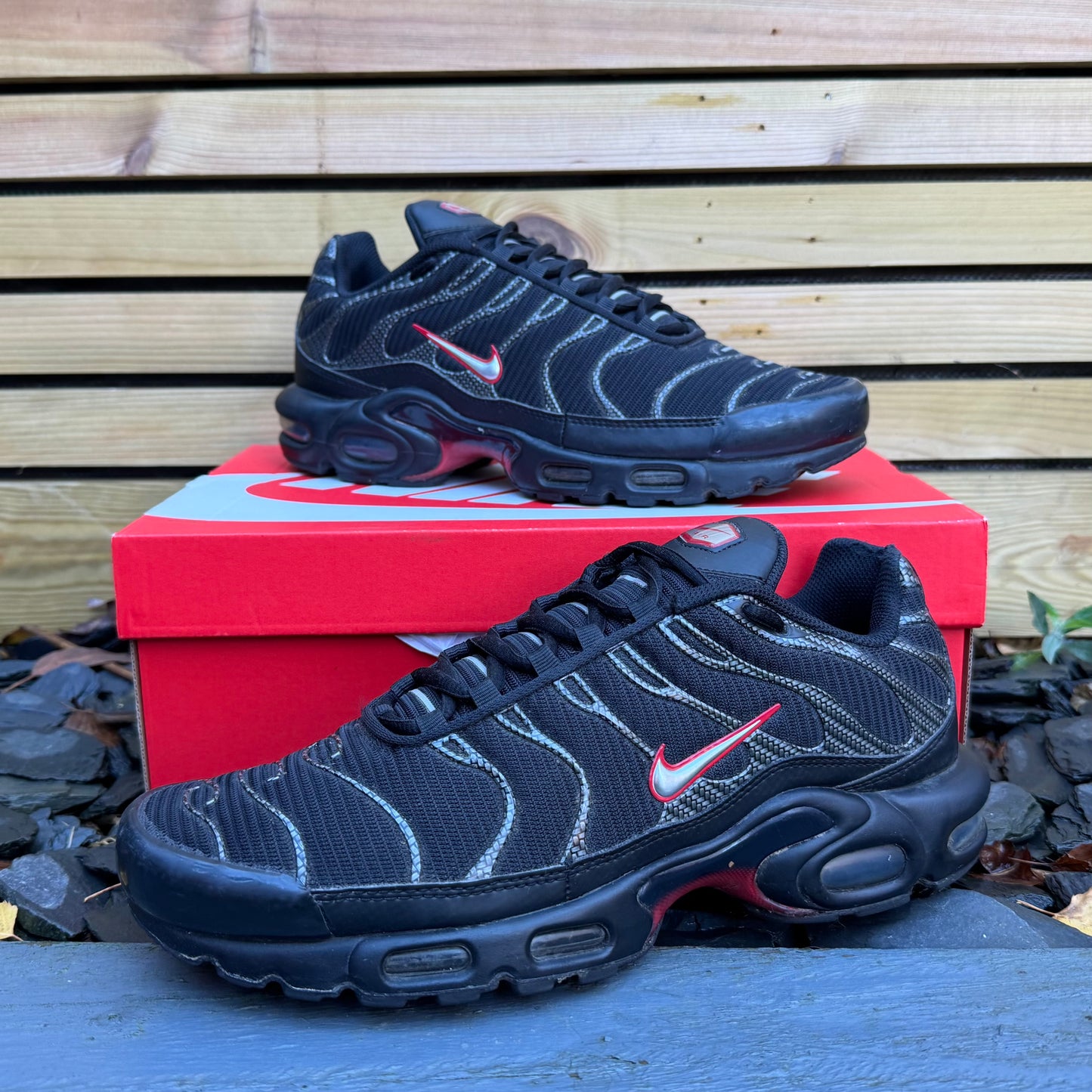 Nike Air Max Plus TN - Black / Metallic Sliver - UK9.5