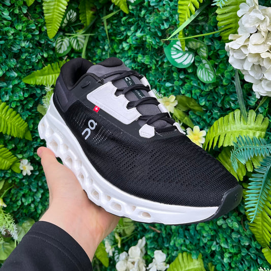 On Running CloudStratus 3 Black / Frost UK 8.5