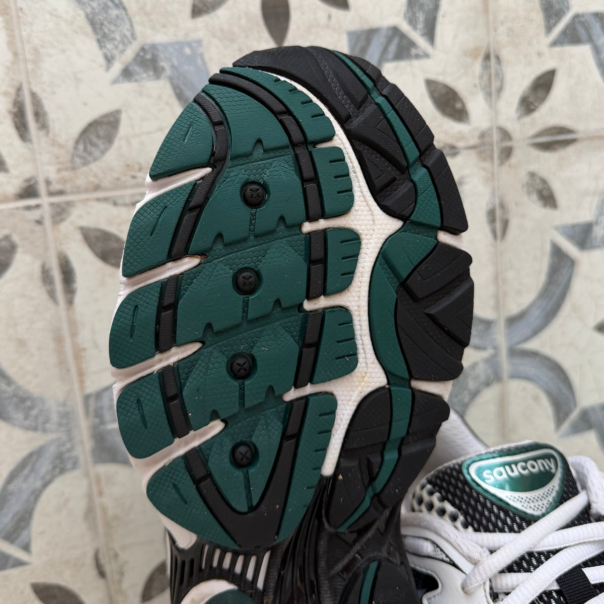 Saucony ProGrid Omni 9 - Forest Green - UK7
