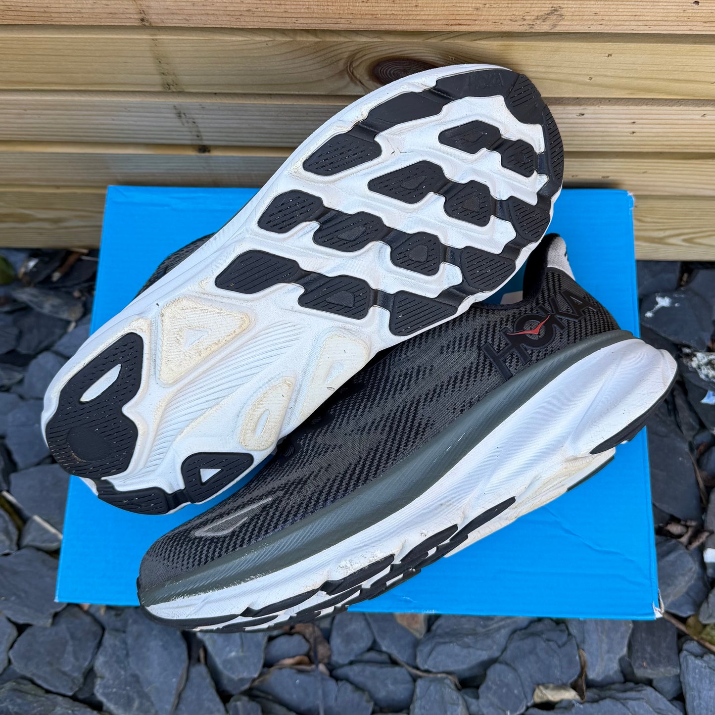 Hoka Clifton 9 - Black / Outer Orbit - UK8