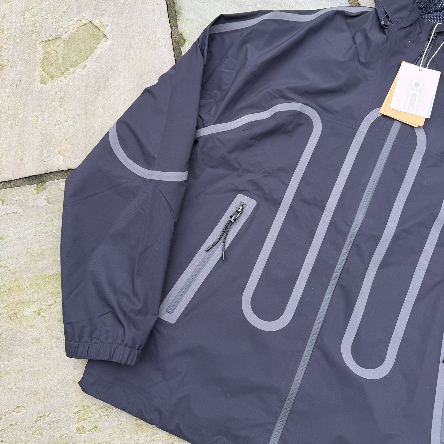 On x Ikon Waterproof Jacket - Medium - Brand New