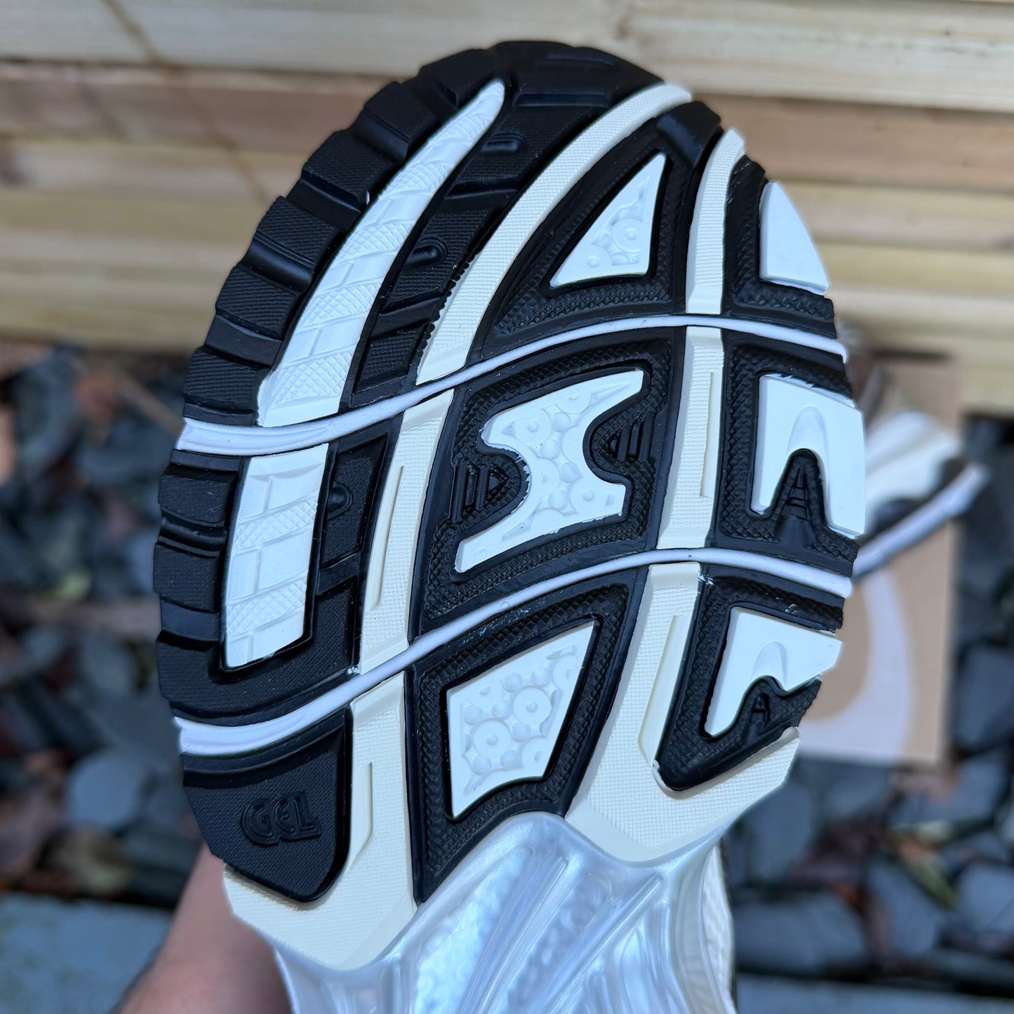 Asics Gel-Kayano 14 - Cream / Black - Multiple Sizes - Brand New