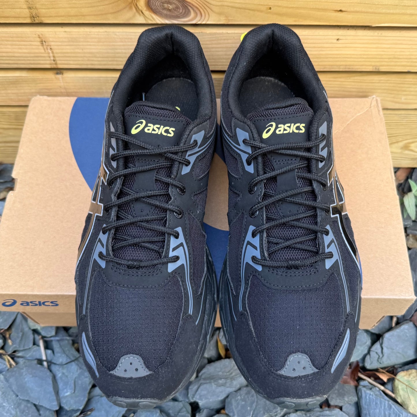 Asics Gel-Venture 6 - Black / Yellow - UK10