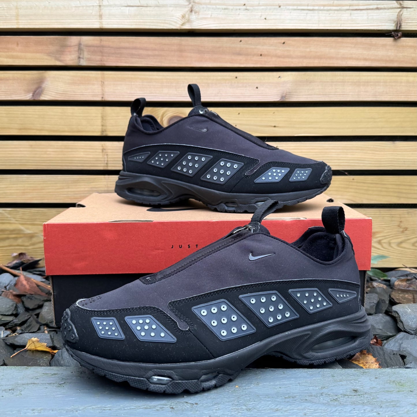 Nike Air Max Sunder - Black / Silver - UK9.5