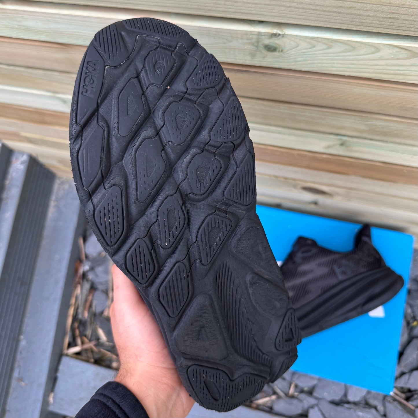 Hoka Clifton 9 - Triple Black - UK9