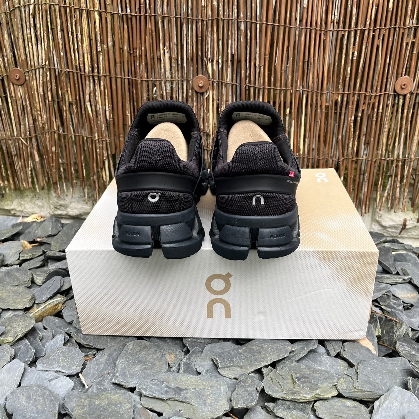 On Running CloudSwift 3.0 AD Triple Black UK9