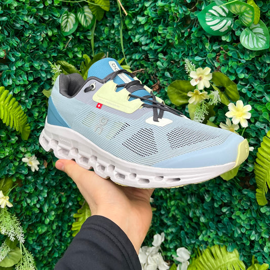 On Running CloudStratus 2 - Chambray / Lavender - UK8.5