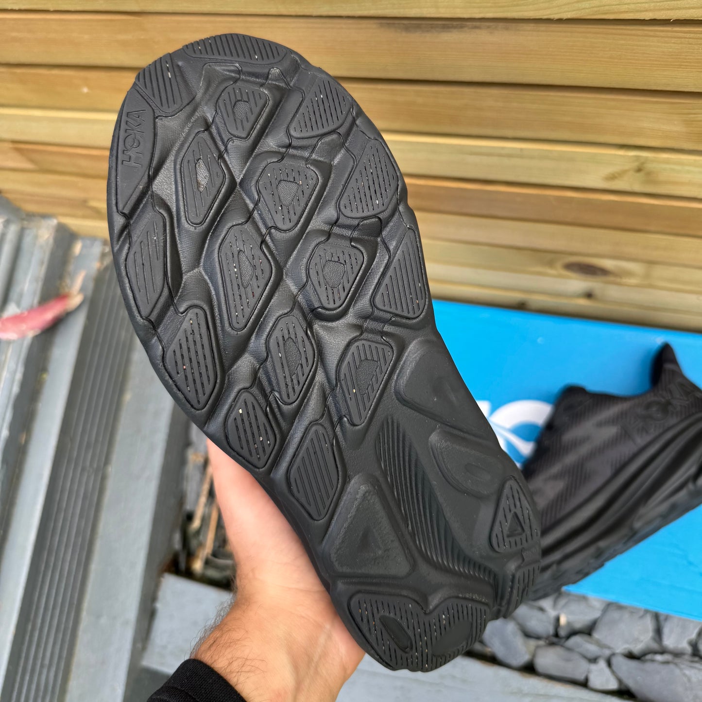 Hoka Clifton 9 - Triple Black - UK8.5