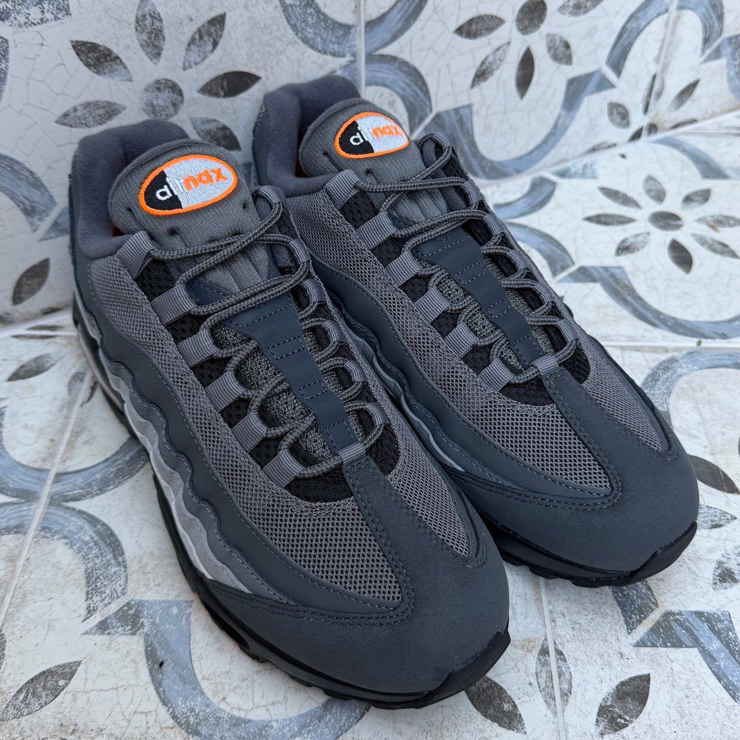 Nike Air Max 95 OG Big Bubble - Black / Total Orange - UK8 - Brand New