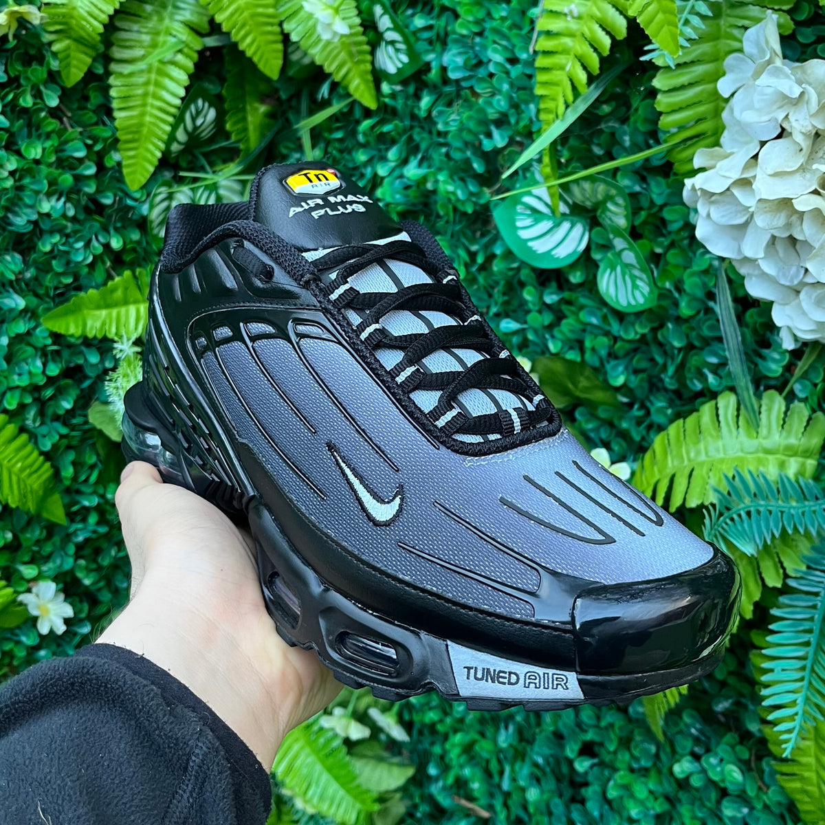 Triple Black Air Max Plus Tn Gs Nike Air Max Plus TN Black Wolf 