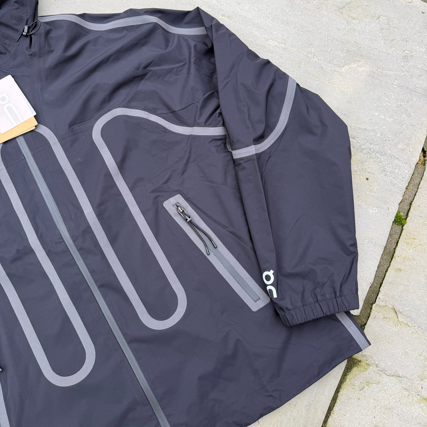 On x Ikon Waterproof Jacket - Medium - Brand New