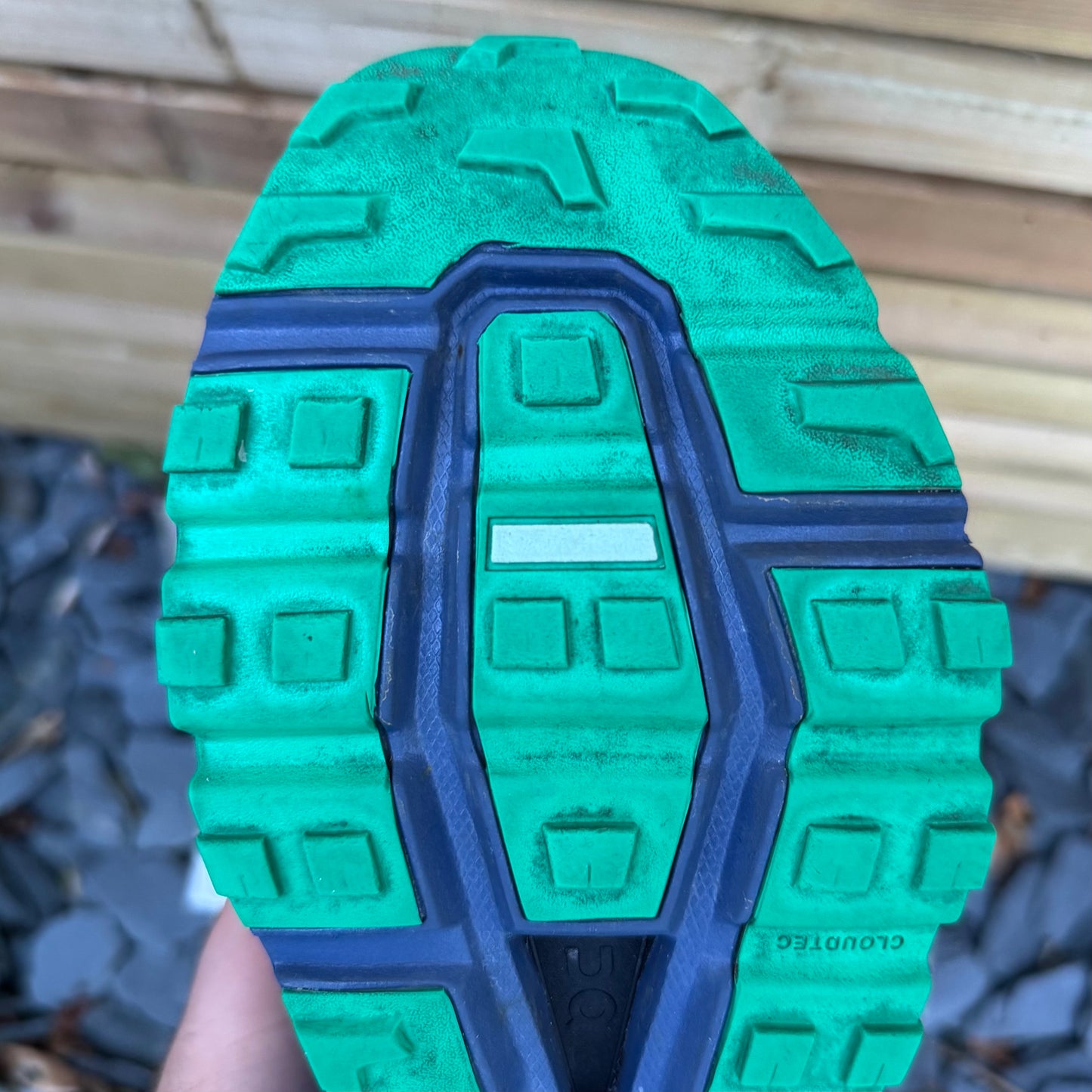 On Running CloudVista Waterproof - Midnight Navy / Green - UK9