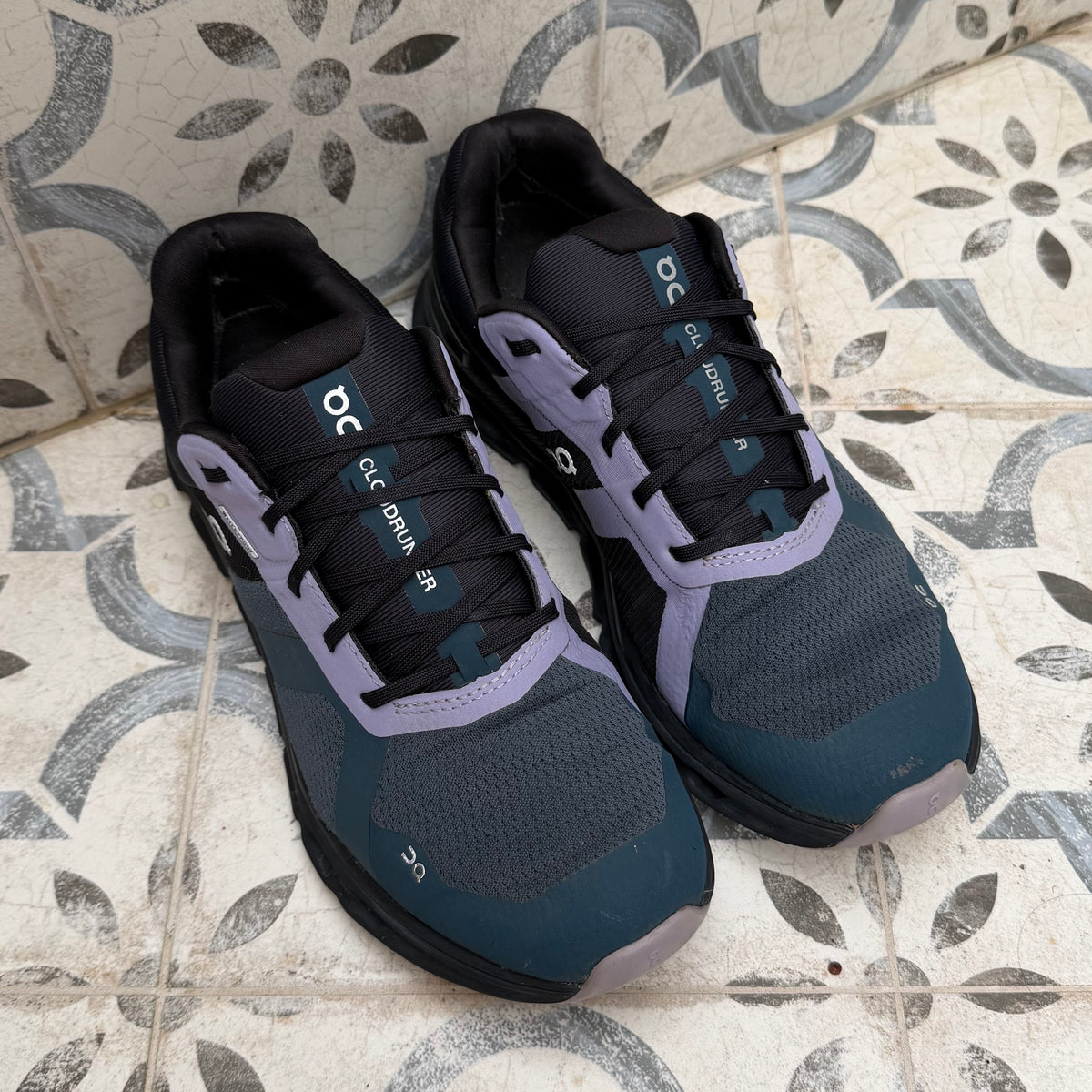 On Running CloudRunner Waterproof - Stone / Black - UK8