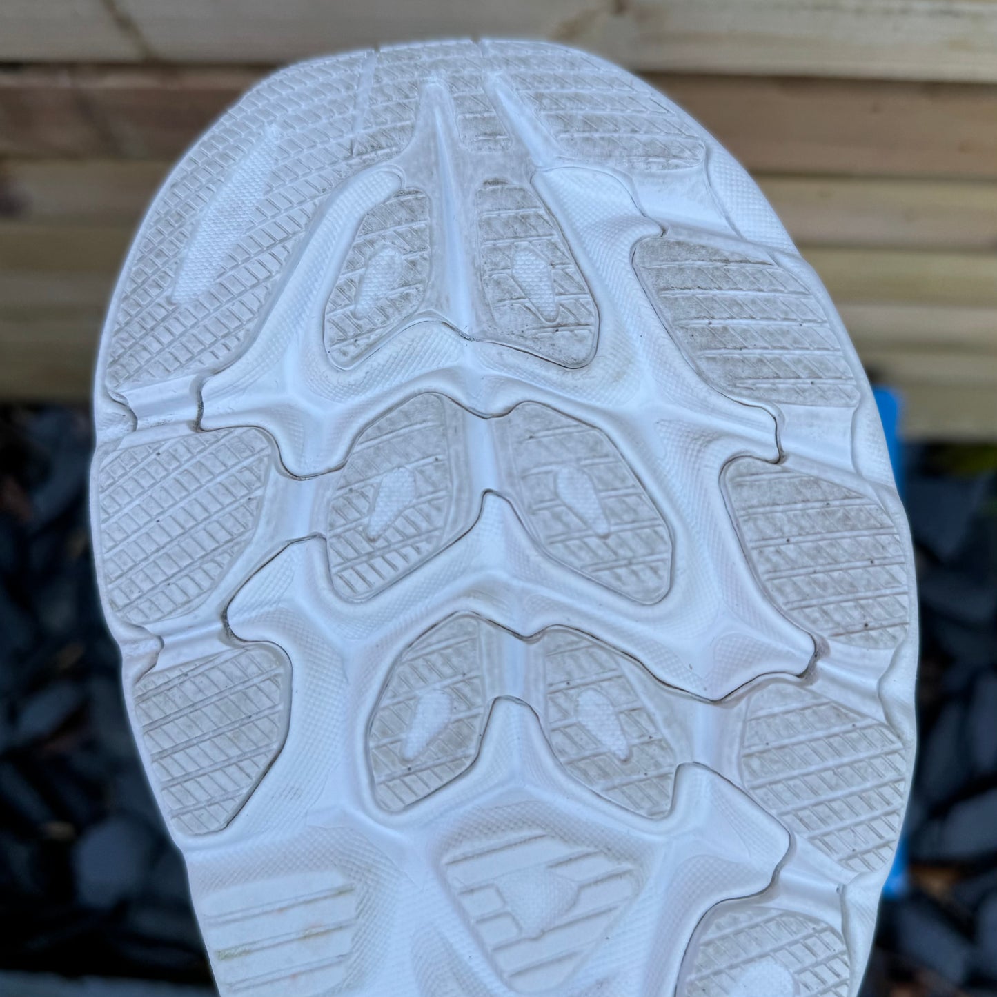 Hoka Clifton 10 - Triple White - UK9