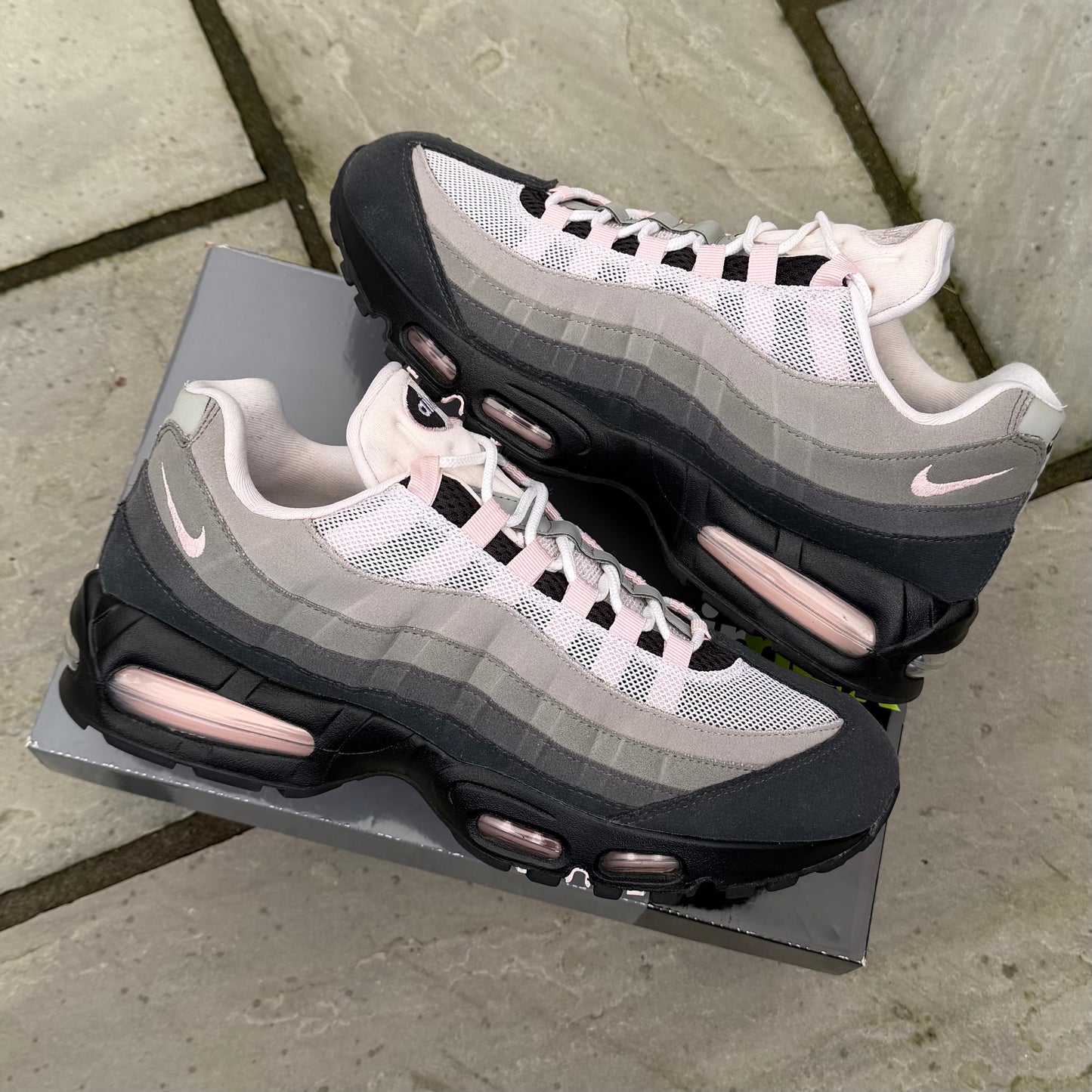 Nike Air Max 95 OG Big Bubble - Pink Foam - UK10