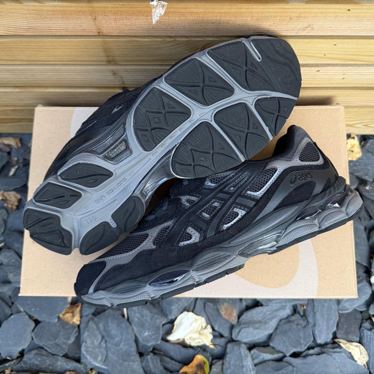 Asics Gel-NYC - Graphite Grey / Black - UK7.5