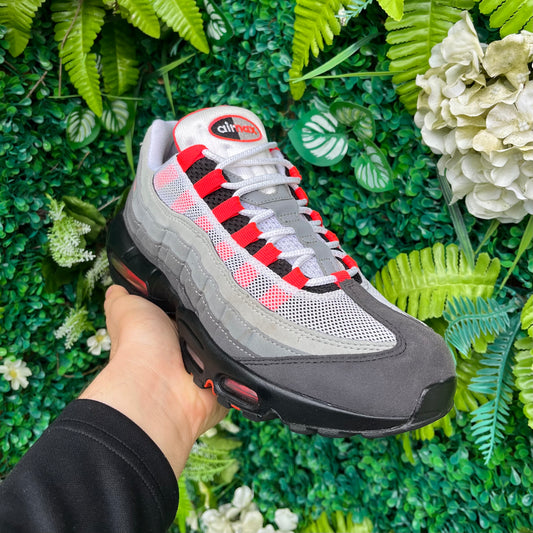 Nike Air Max 95 Solar Red 2018 UK8