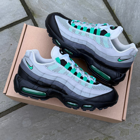 Nike Air Max 95  - Stadium Green - UK8