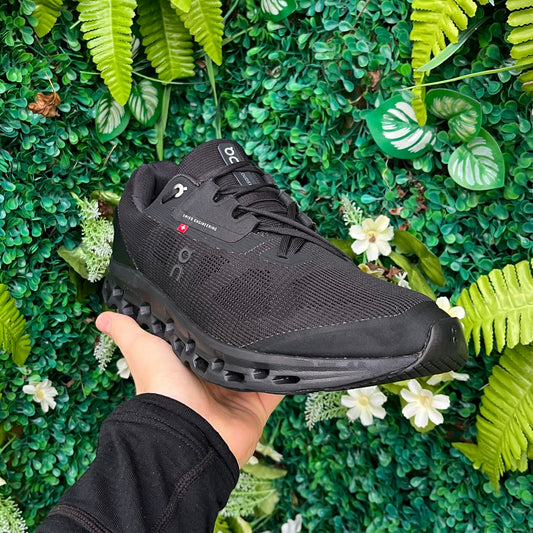 On Running CloudStratus 2 - Triple Black - UK8.5