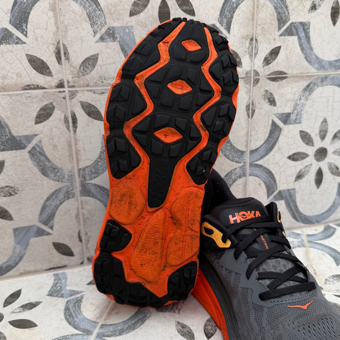 Hoka Challenger 7 - Castle Rock / Flame - UK9