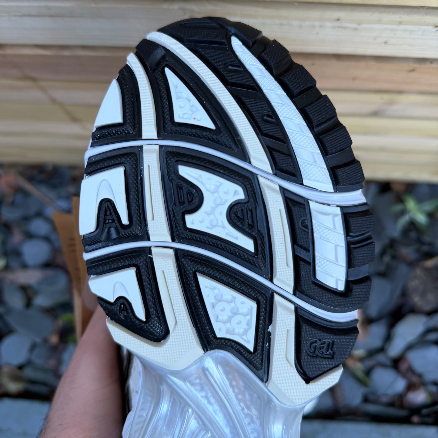 Asics Gel-Kayano 14 - Cream / Black - Multiple Sizes - Brand New