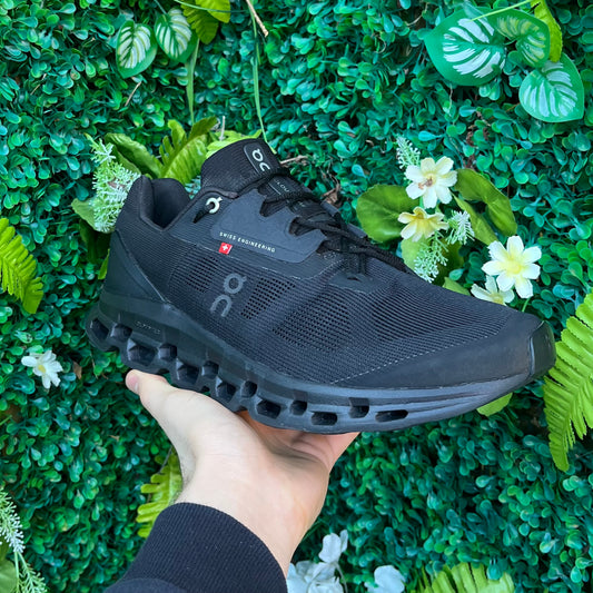On Running CloudStratus 2 - Triple Black - UK10