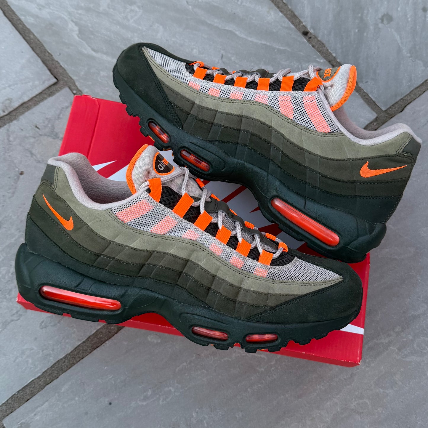 Nike Air Max 95 OG - Neutral Olive  / Total Orange - UK11