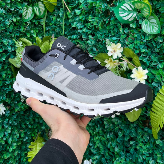 On Running CloudVista - Black / White - UK8