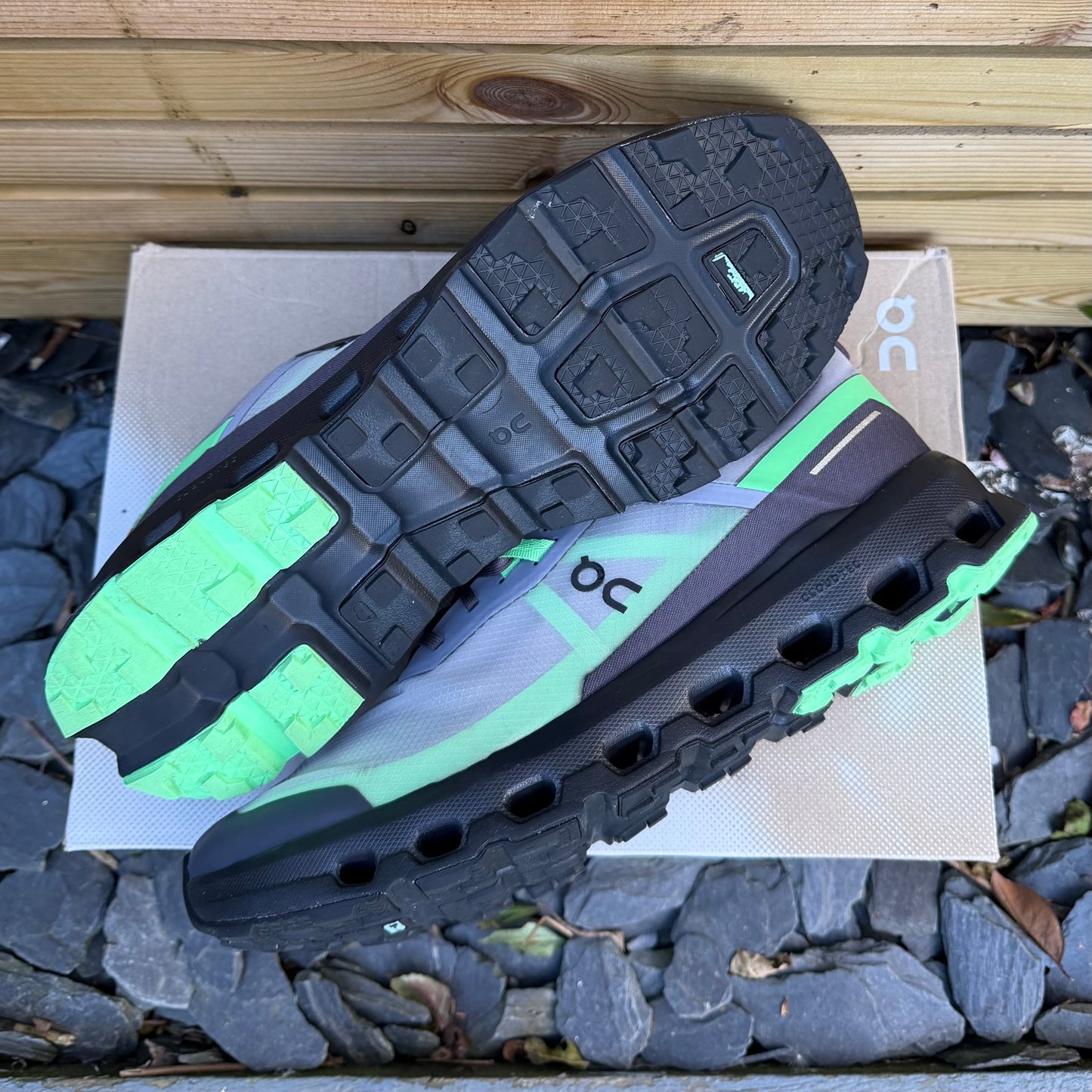 On Running CloudVista 2 - Lime / Grey - UK11
