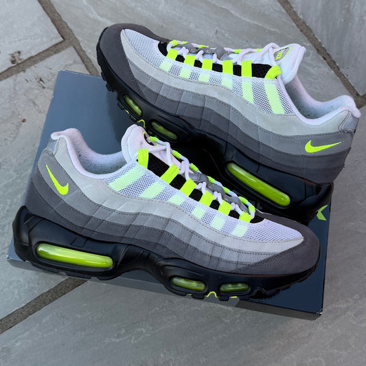 Nike Air Max 95 OG - Neon 2015 - UK9.5