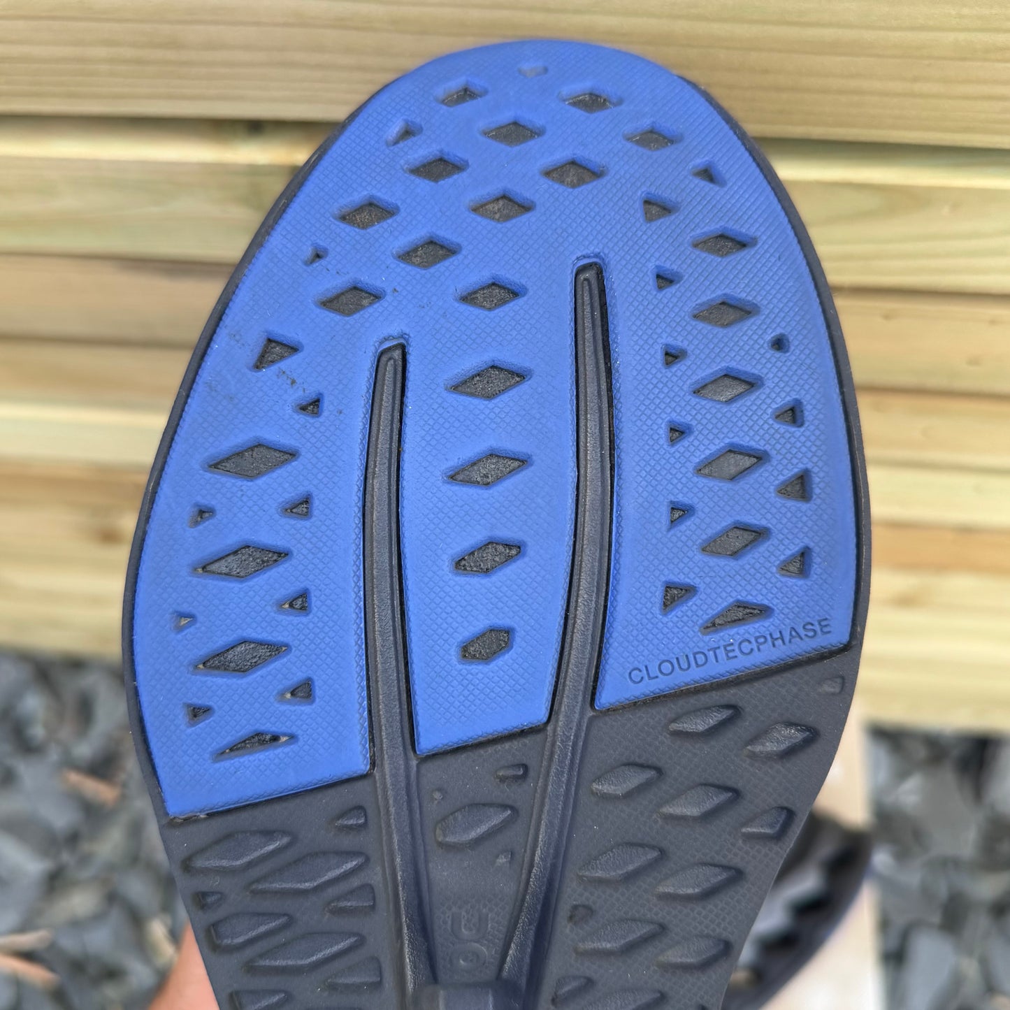On Running CloudSurfer - Black / Cobalt - UK8.5