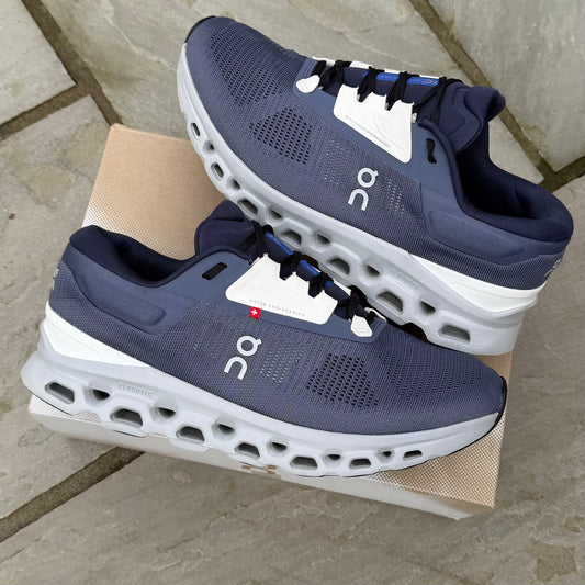 On Running CloudStratus 3 - Metal Glacier - UK9.5