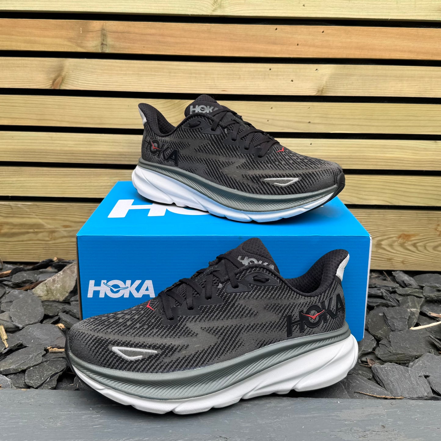 Hoka Clifton 9 - Black / Outer Orbit - UK7.5
