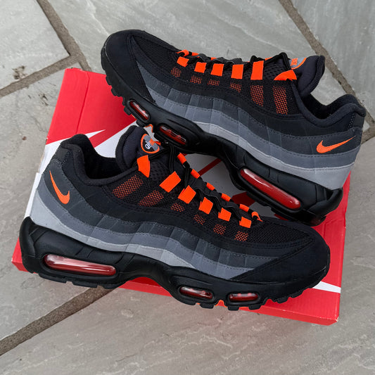 Nike Air Max 95 - Hyper Crimson - UK9