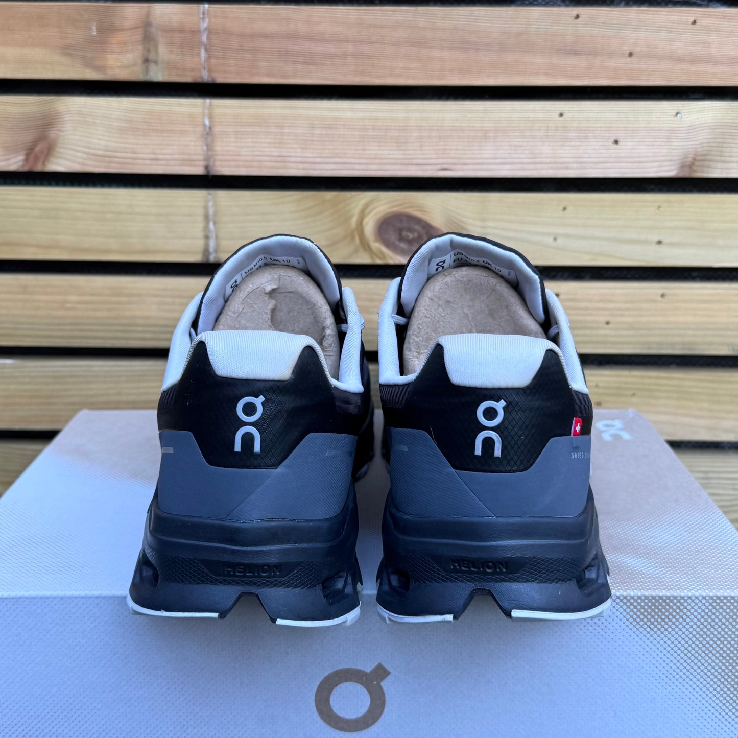On Running CloudVista Waterproof - Eclipse Black - UK10