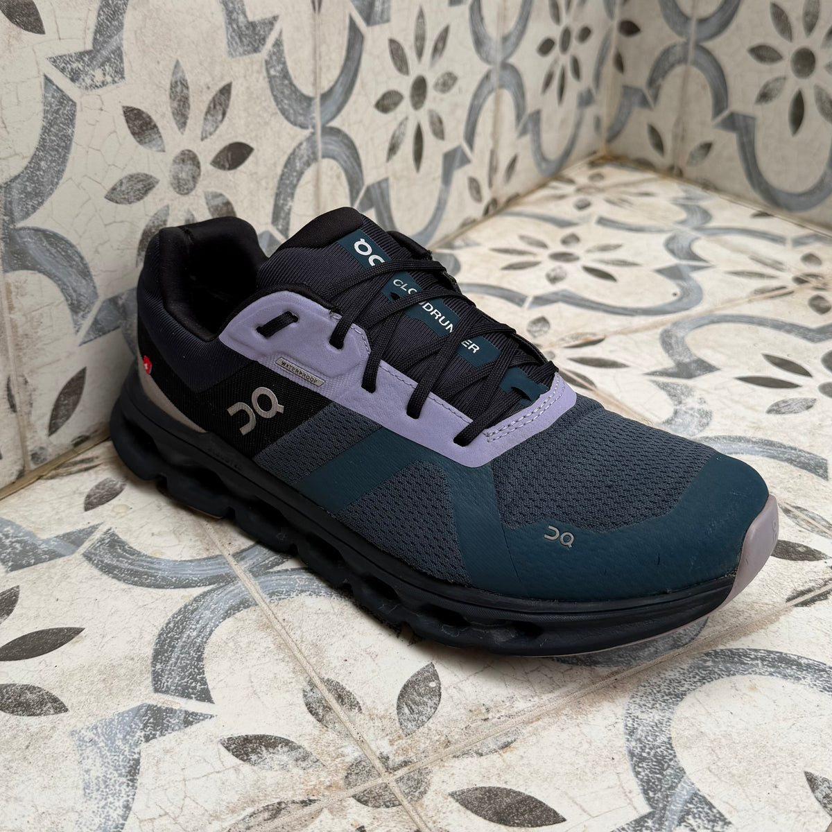 On Running CloudRunner Waterproof - Stone / Black - UK8