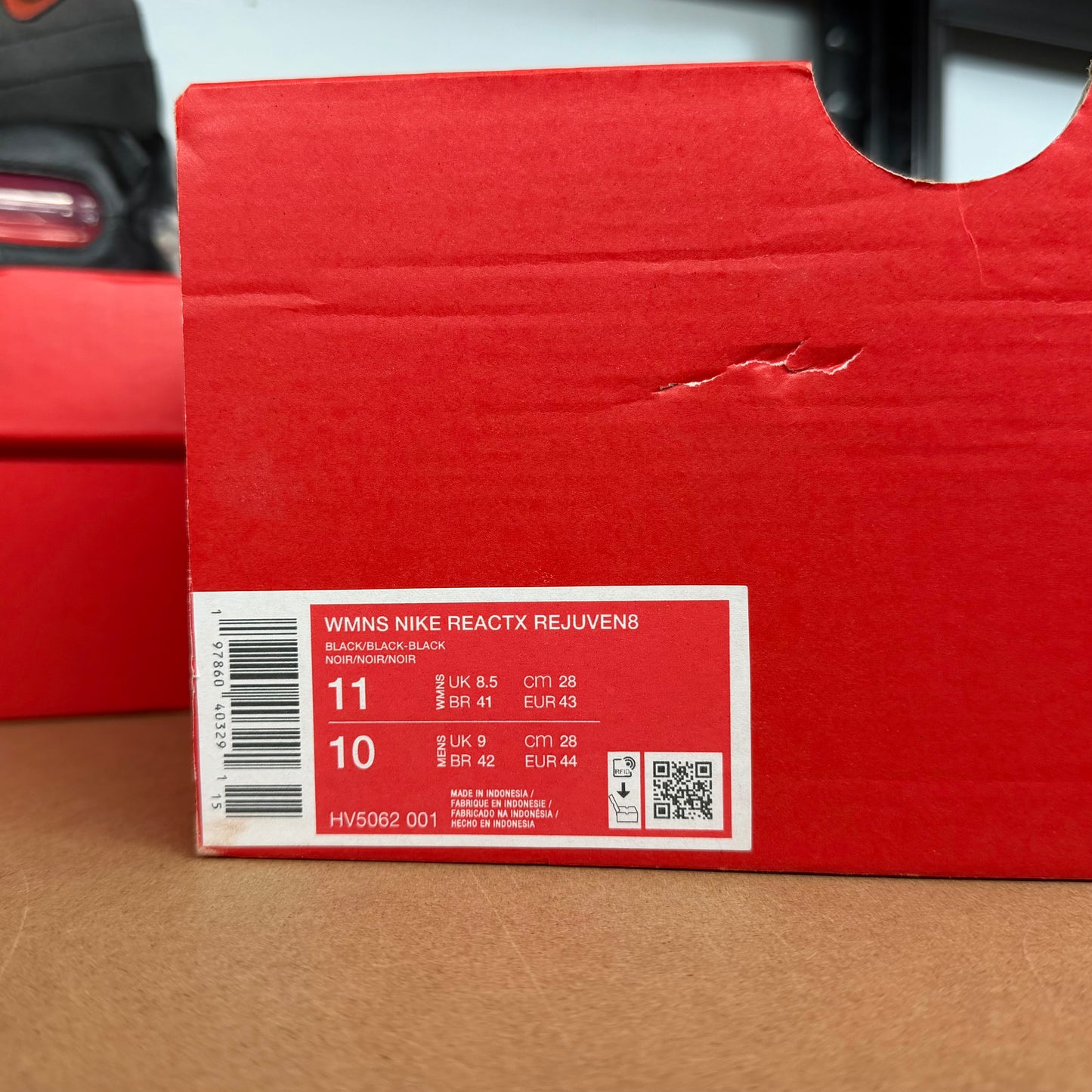 Nike Reactx Rejuven8 - Black - UK9 - Brand New