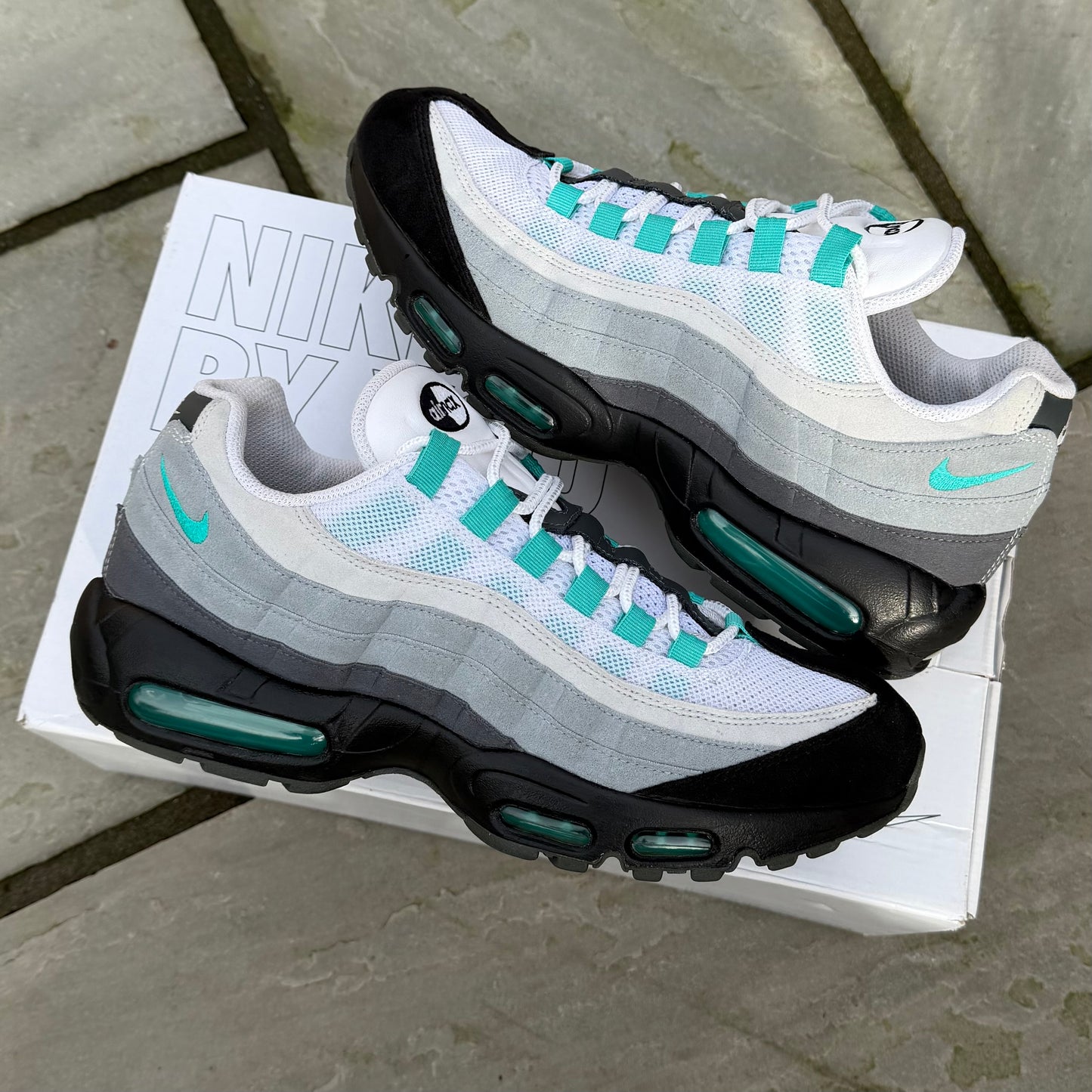 Nike Air Max 95 ID “Nike By You” - Emerald Green Gradient - UK8.5