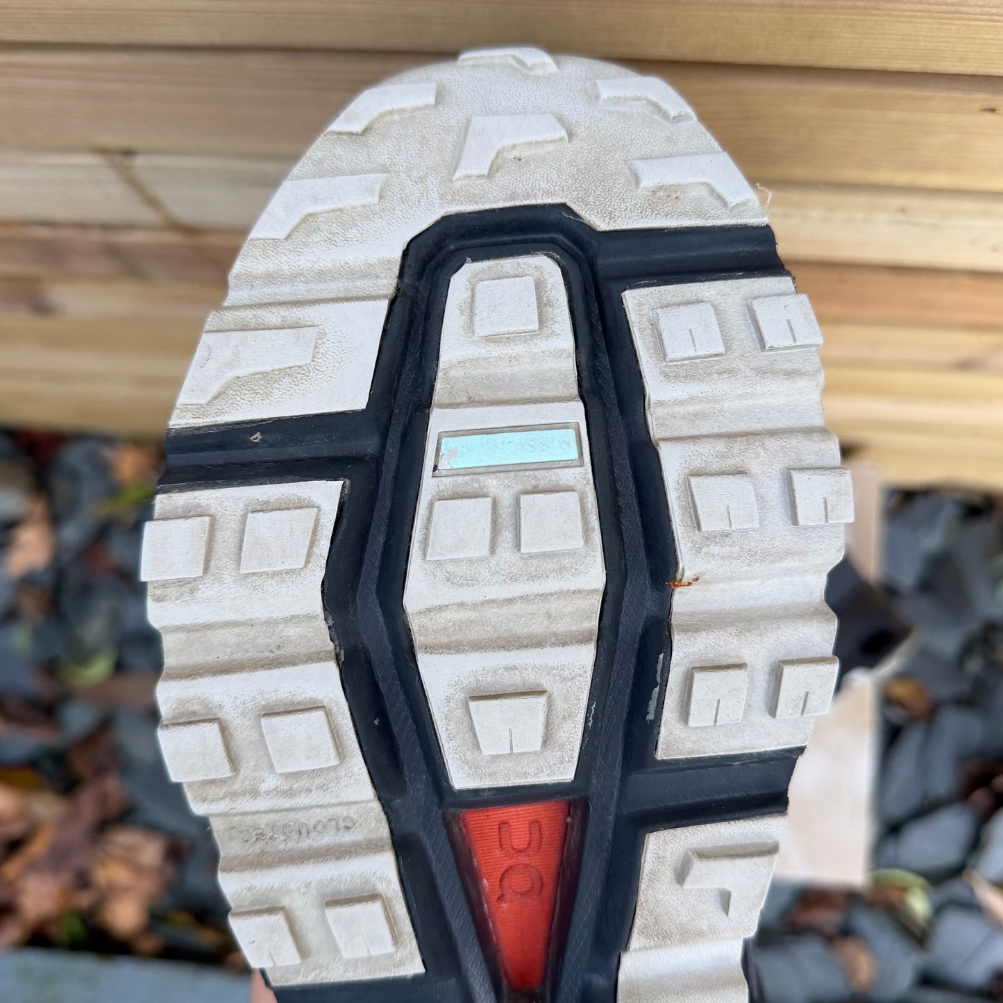 On Running CloudVista Waterproof - Eclipse Black - UK10