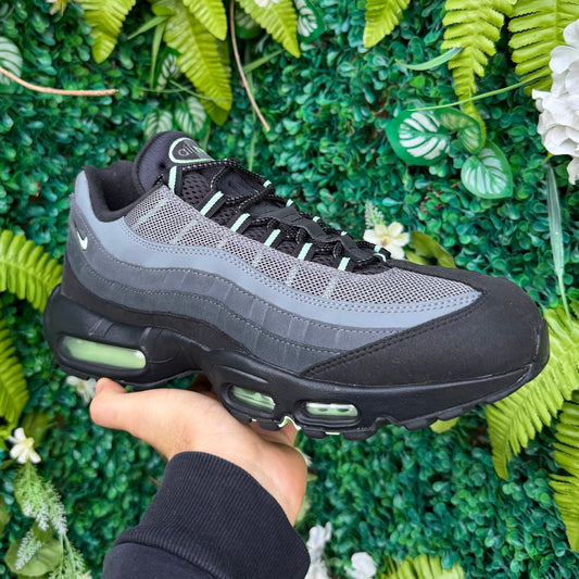 Nike Air Max 95 - Vapour Green - UK10