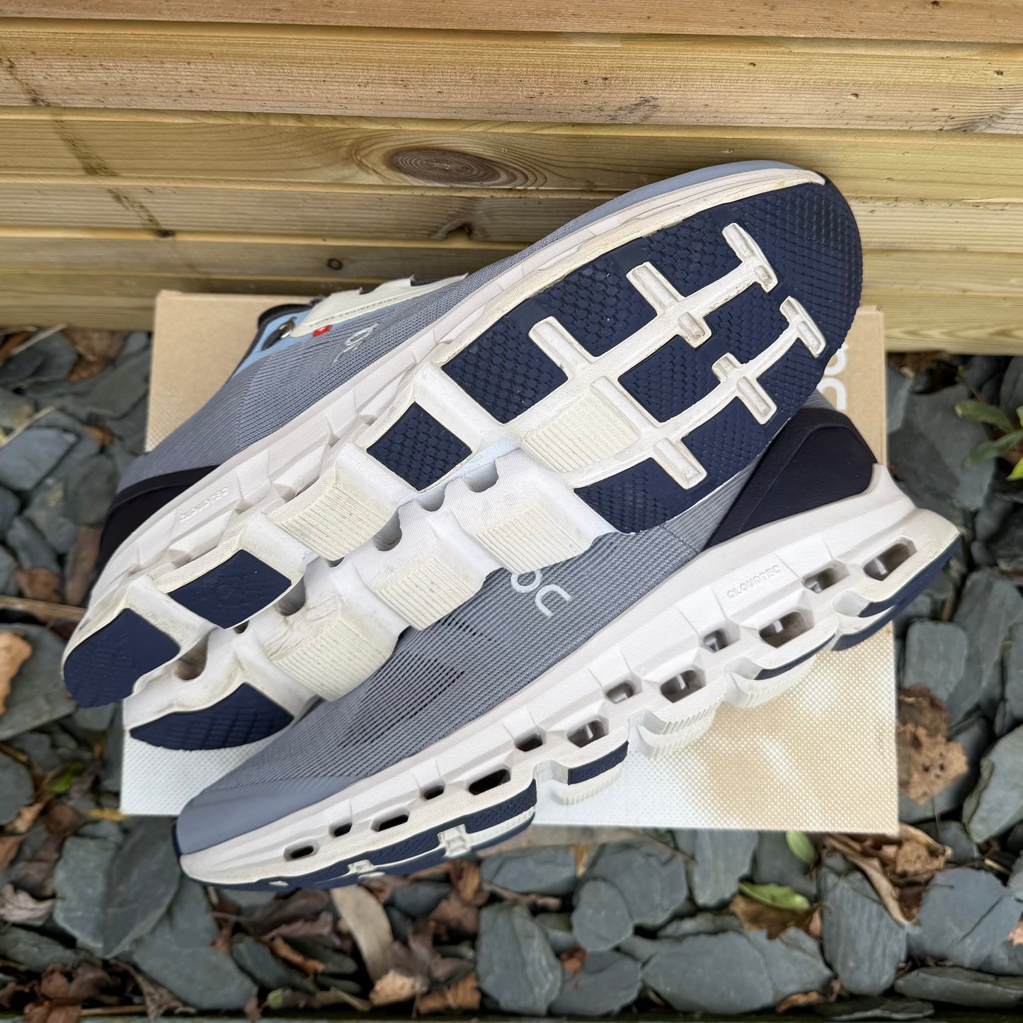 On Running CloudStratus 2 - Fossil / Midnight - UK11.5