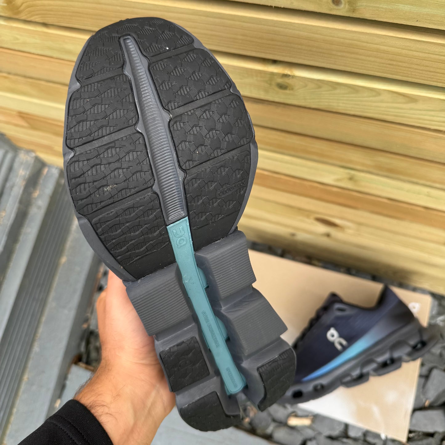 On Running CloudSpark - Black / Blueberry - UK8.5