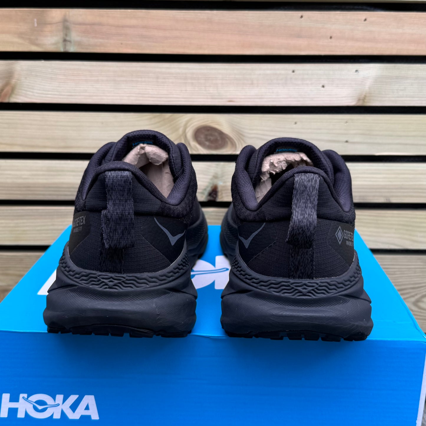 Hoka Challenger 7 Gore-Tex - Triple Black - UK10