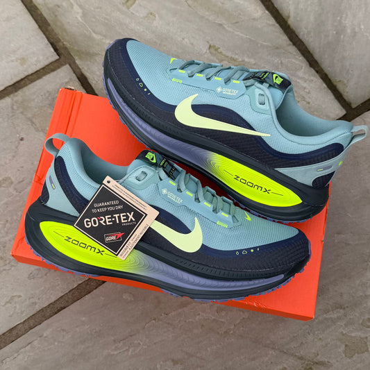 Nike Vomero 18 Gore-Tex - Seaweed / Volt - UK7.5 - Brand New