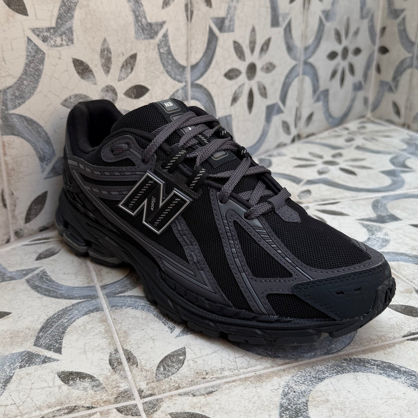 New Balance 1906R - Black Phantom - UK9