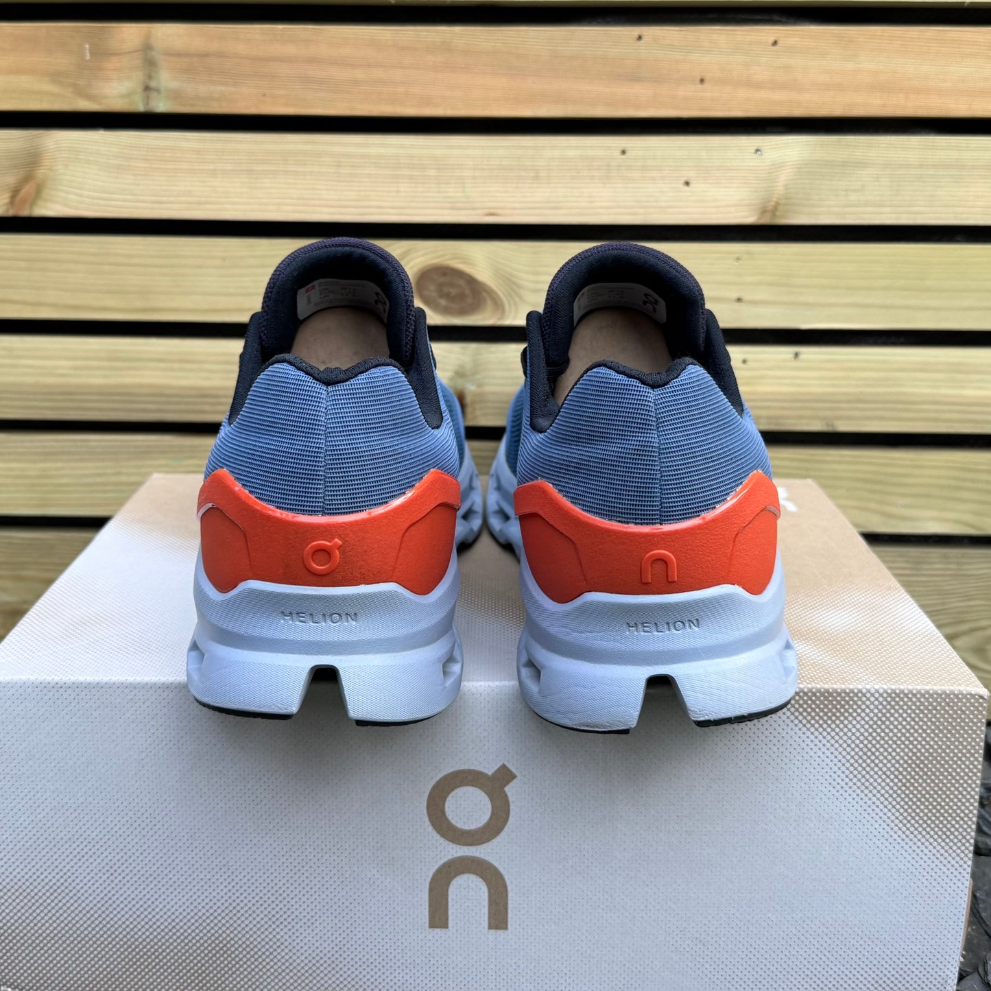 On Running CloudStratus 2 - Lake Blue / Flare Orange - UK11.5