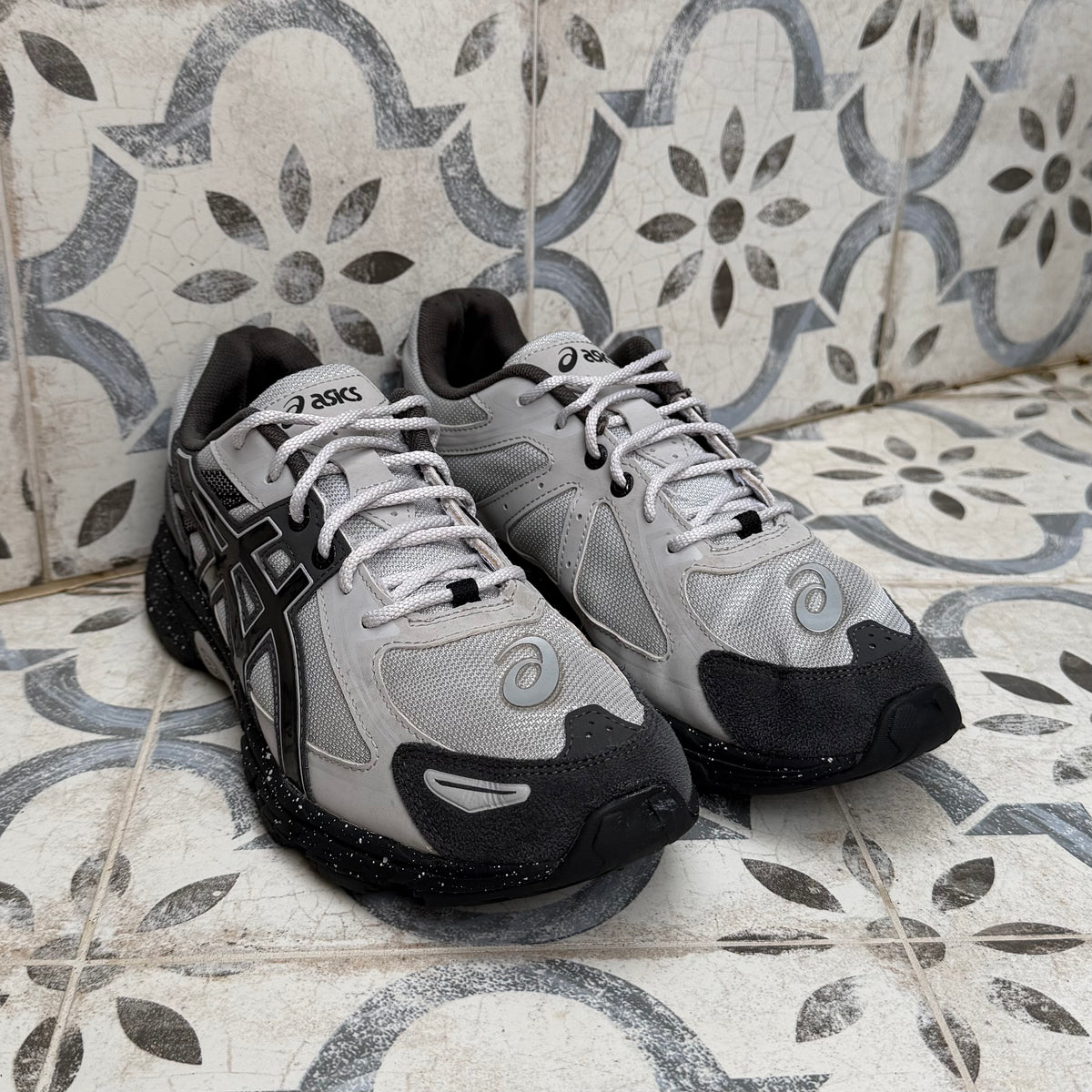 Asics Gel-Venture 6 - Glacier Grey / Black - UK8