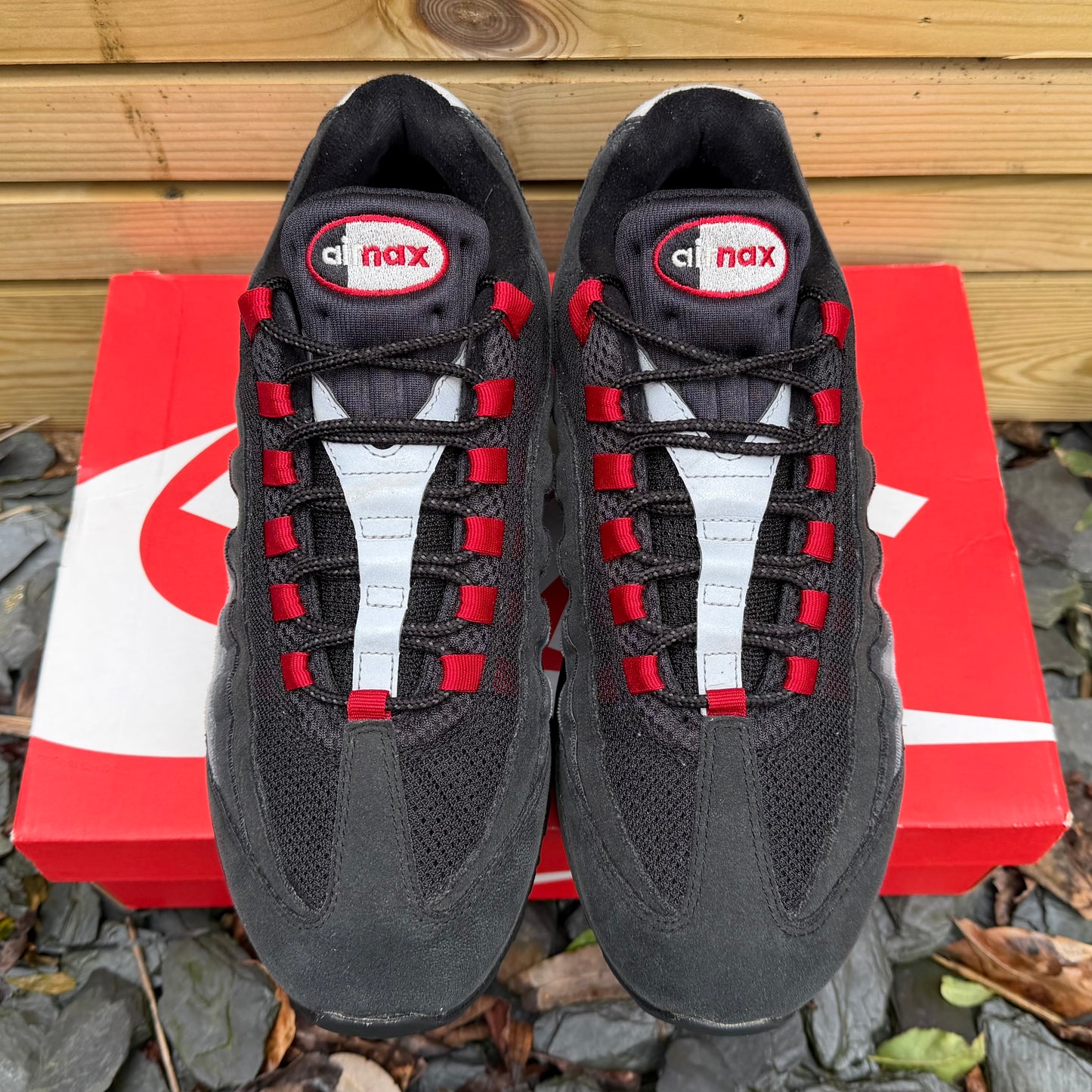 Nike Air Max 95 OG Big Bubble x LFC - UK9.5