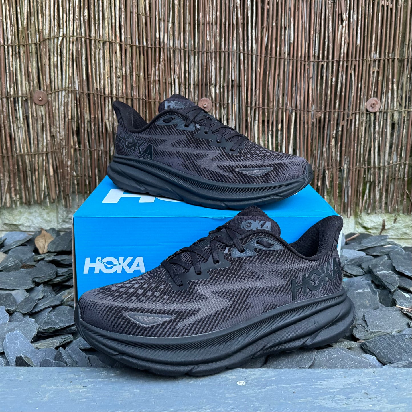 Hoka Clifton 9 - Triple Black - UK10